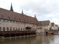 En fait, le vieux Strasbourg est une île ... sur l'Ill.